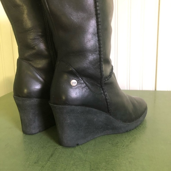 UGG Maxene #1942 Sheepskin Wedge Boots - Picture 4 of 9